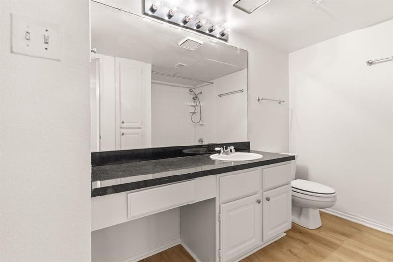 5757 E University Boulevard # 26D, Dallas TX 75206 - Photo 16