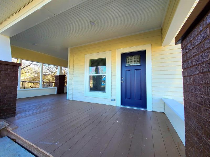 110 W Morton Street, Denison TX 75021 - Photo 2