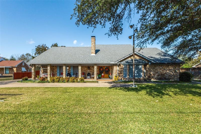 10615 Old Seagoville Road, Dallas TX 75217