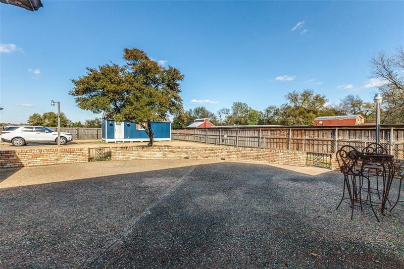 10615 Old Seagoville Road, Dallas TX 75217 - Photo 28