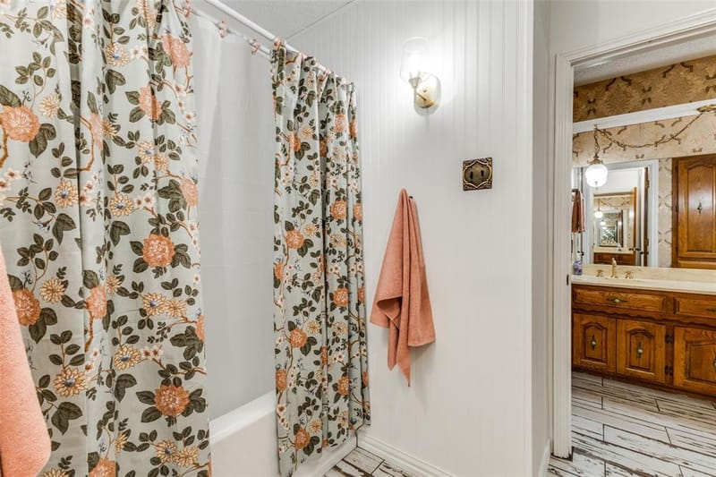 10615 Old Seagoville Road, Dallas TX 75217 - Photo 24