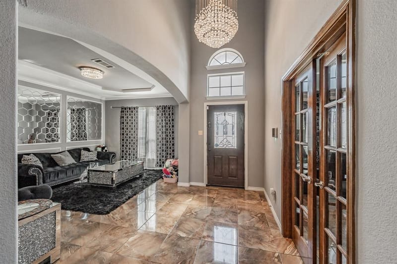 5243 W Cove Way, Grand Prairie TX 75052 - Photo 2