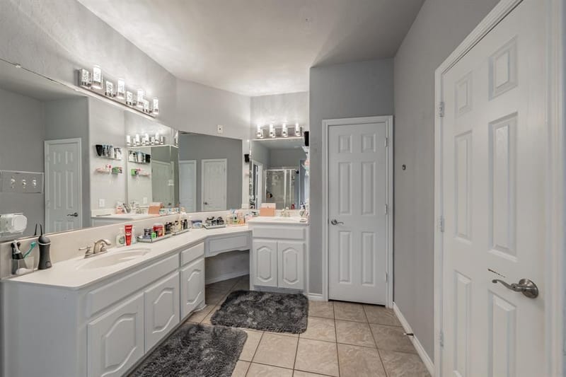 5243 W Cove Way, Grand Prairie TX 75052 - Photo 25