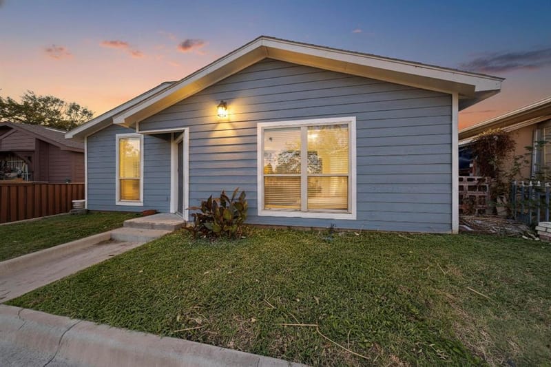 2007 Red Cloud Drive, Dallas TX 75217 - Photo 3