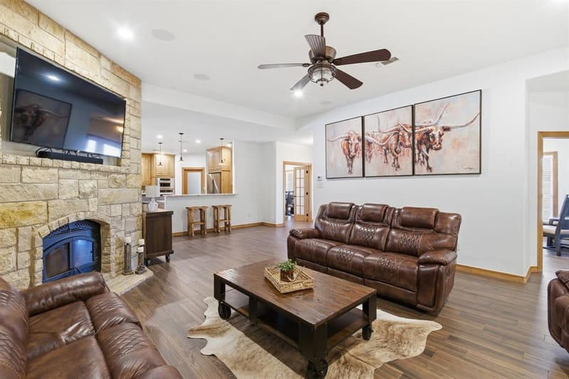 160 Falcon Drive, Weatherford TX 76088 - Photo 6