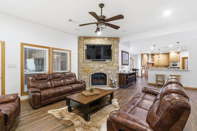 160 Falcon Drive, Weatherford TX 76088 - Photo 5