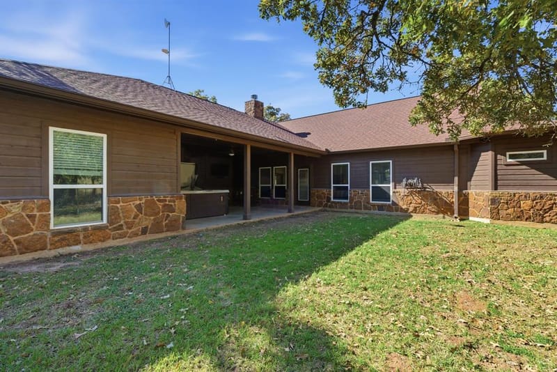 160 Falcon Drive, Weatherford TX 76088 - Photo 31