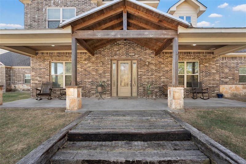 2370 Garrett Lane, China Spring TX 76633 - Photo 2