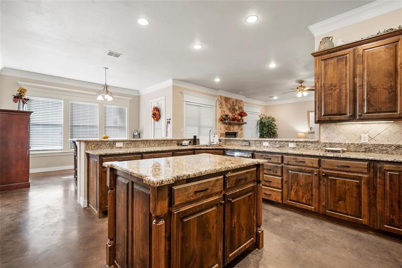 2370 Garrett Lane, China Spring TX 76633 - Photo 16