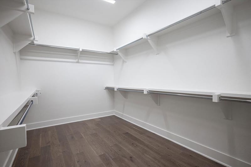 381 E Greenbriar # 1402, Dallas TX 75203 - Photo 11