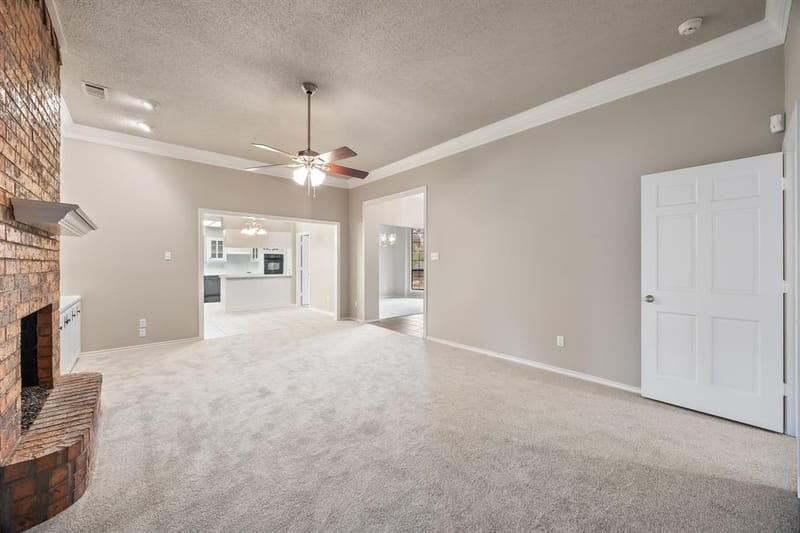 420 E Coachlight Trail, Rockwall TX 75087 - Photo 3