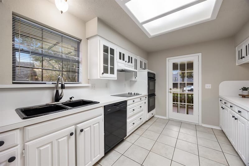 420 E Coachlight Trail, Rockwall TX 75087 - Photo 8
