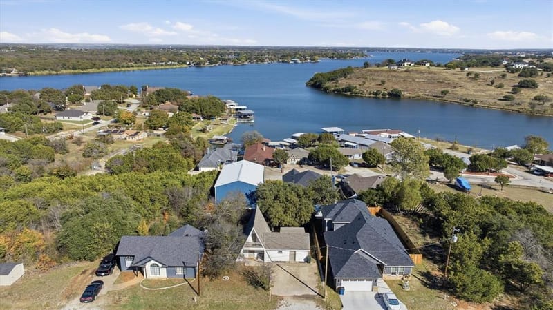2707 Austin Drive, Granbury TX 76048 - Photo 32