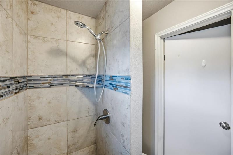 2707 Austin Drive, Granbury TX 76048 - Photo 28