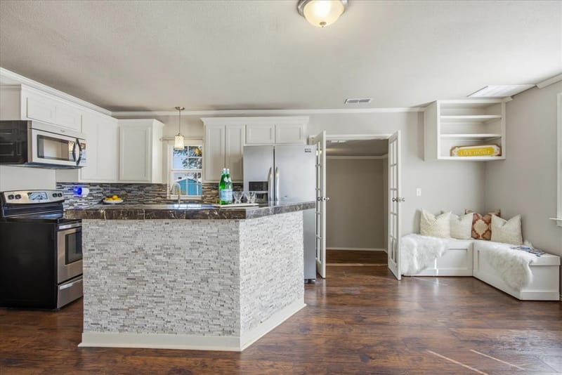 2707 Austin Drive, Granbury TX 76048 - Photo 10