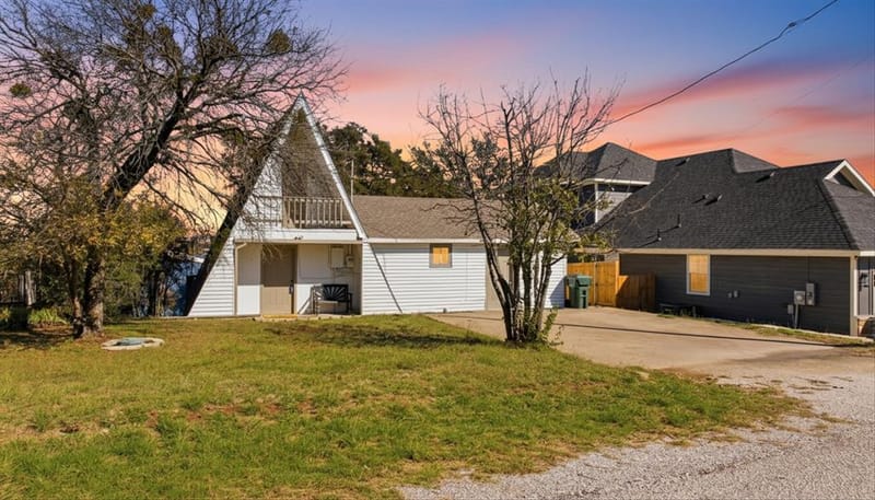 2707 Austin Drive, Granbury TX 76048 - Photo 4