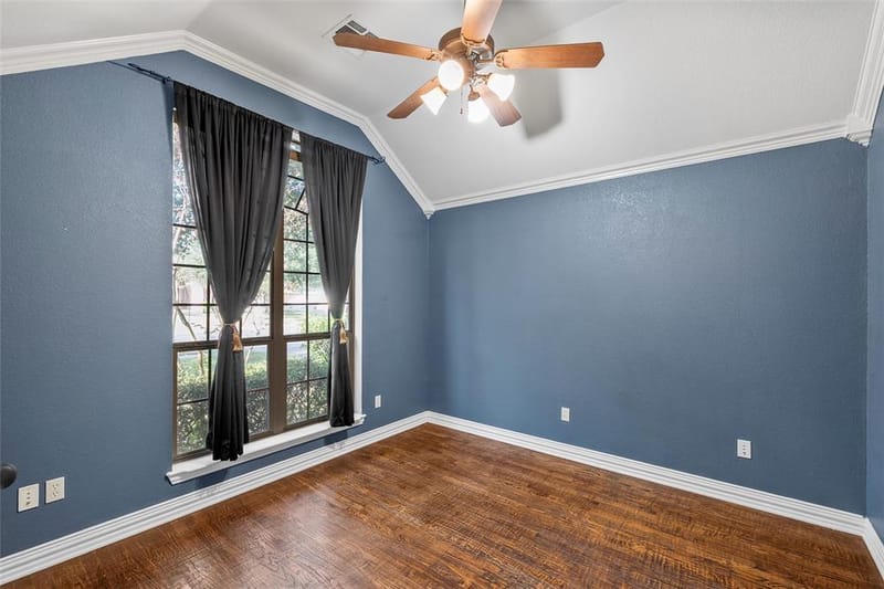 302 Canterbury Drive, Waco TX 76712 - Photo 6
