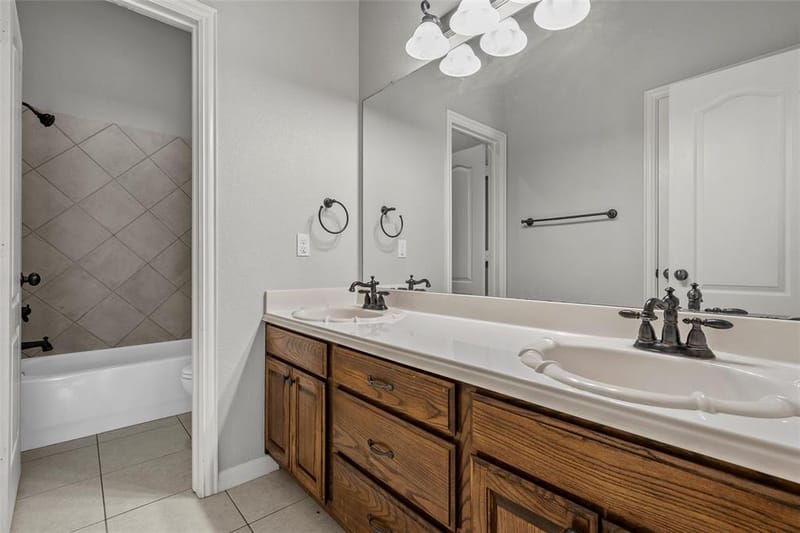 302 Canterbury Drive, Waco TX 76712 - Photo 25
