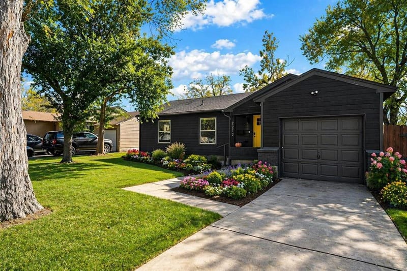 2212 Tealford Drive, Dallas TX 75228