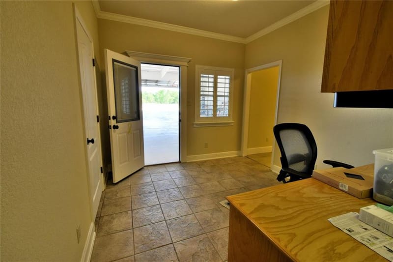 108 Barham, Bridgeport TX 76426 - Photo 18