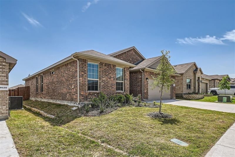 8616 Caldera Lane, Fort Worth TX 76131 - Photo 12