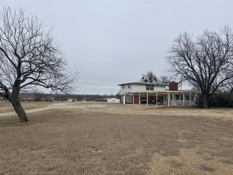 1115 W Belknap, Jacksboro TX 76458 - Photo 6