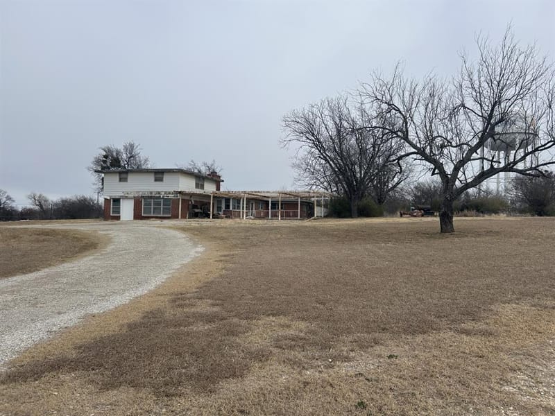 1115 W Belknap, Jacksboro TX 76458 - Photo 7