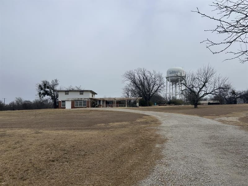 1115 W Belknap, Jacksboro TX 76458 - Photo 5