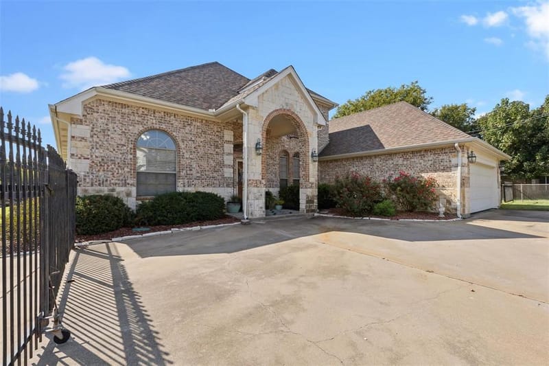 4008 Huron Court, Granbury TX 76048 - Photo 35