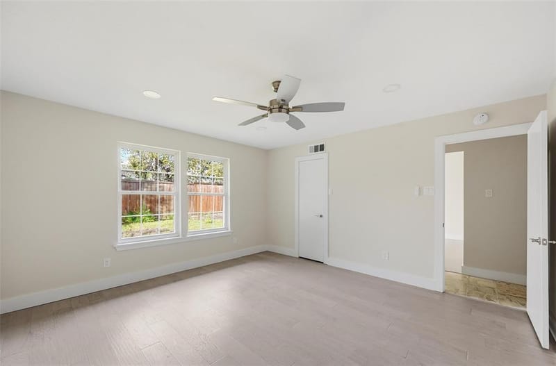 13411 Forestway Drive, Dallas TX 75240 - Photo 8