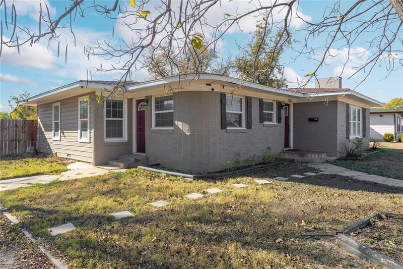 1803 4th St, Brownwood TX 76801 - Photo 6