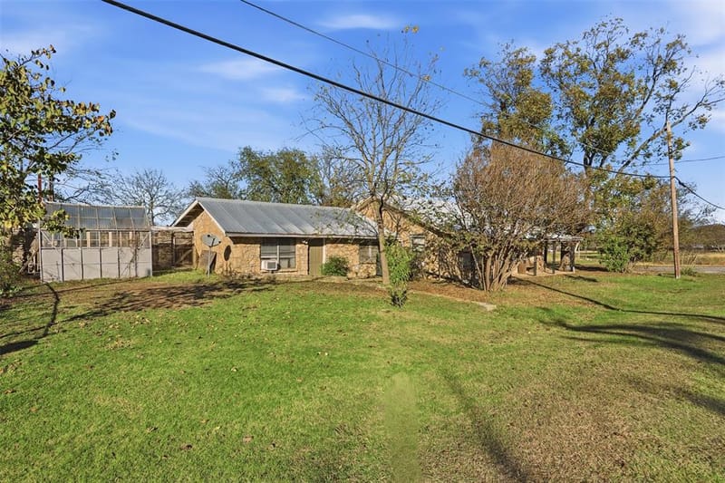 336 S 8th Avenue, Palo Pinto TX 76484 - Photo 3