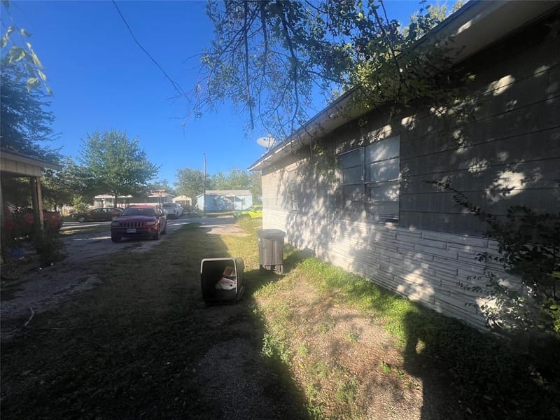 1217 High Street, Fort Worth TX 76110 - Photo 16