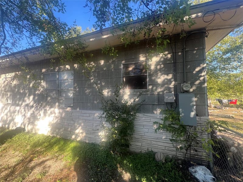 1217 High Street, Fort Worth TX 76110 - Photo 22