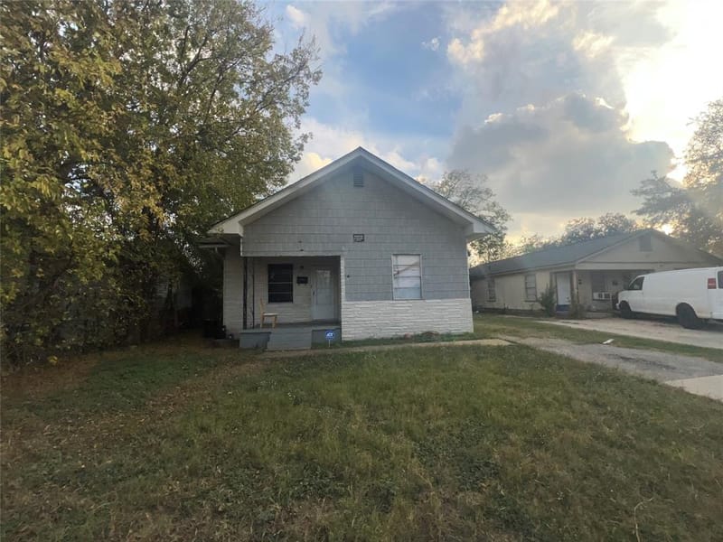 1217 High Street, Fort Worth TX 76110 - Photo 3