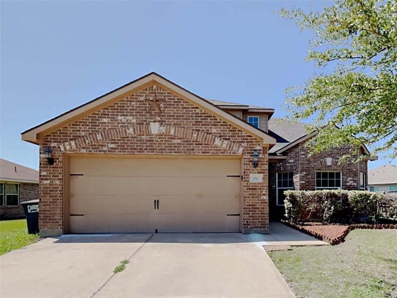 810 Oak Hollow Lane, Anna TX 75409