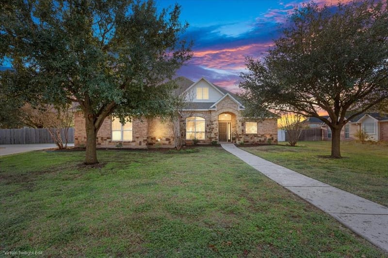 900 Queen Elizabeth Drive, Waco TX 76657