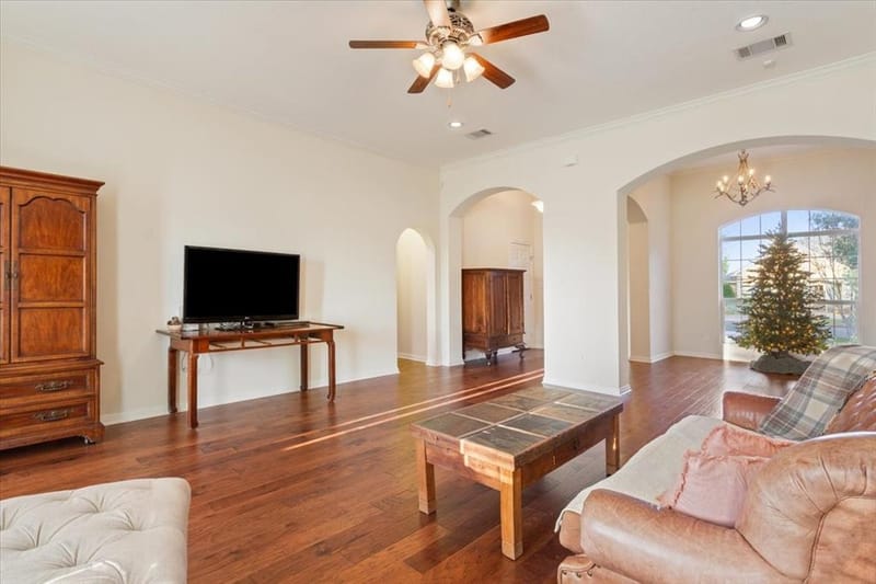 900 Queen Elizabeth Drive, Waco TX 76657 - Photo 5