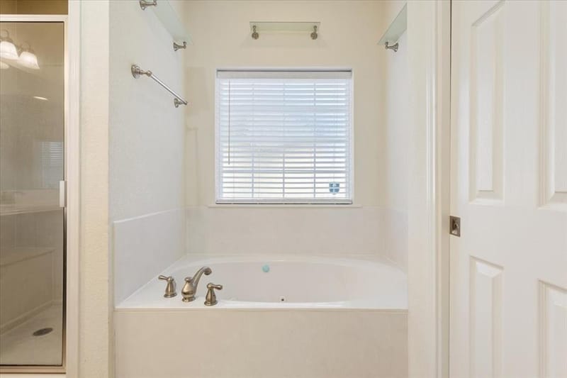 900 Queen Elizabeth Drive, Waco TX 76657 - Photo 15