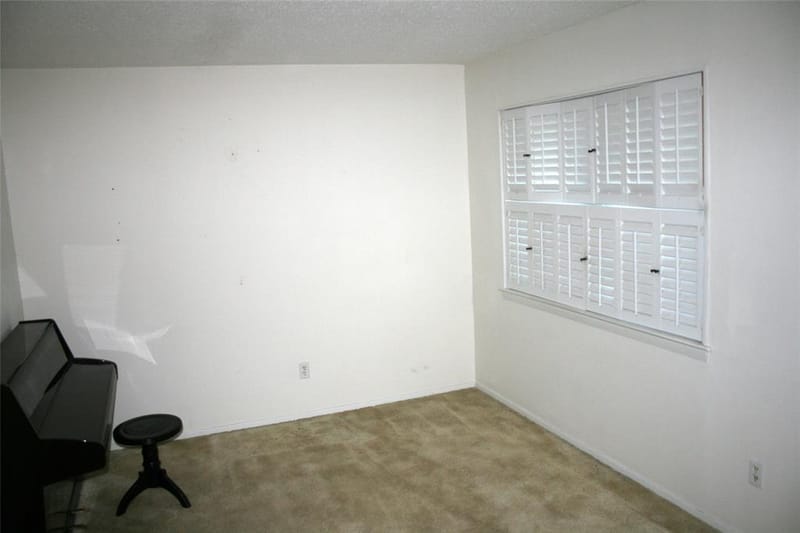 2510 SE 5 1/2 Street, Mineral Wells TX 76067 - Photo 3