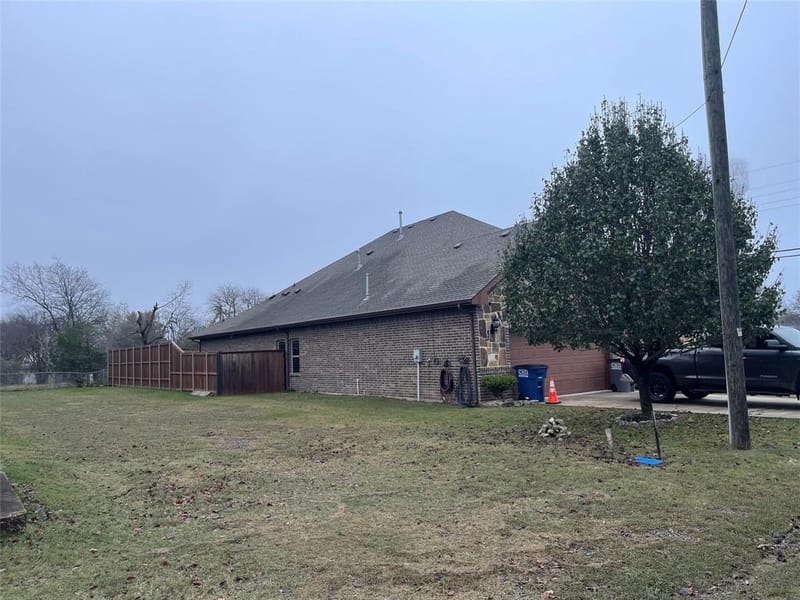 225 S Overlook Drive, Red Oak TX 75154 - Photo 4