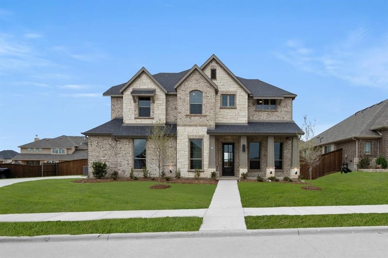 5401 Rowlan Row, Midlothian TX 76065