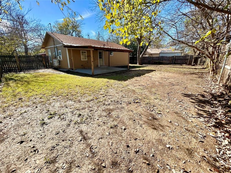 602 Ella Street, Dublin TX 76446 - Photo 11
