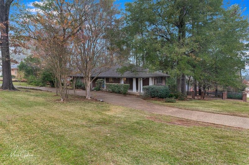 400 Southfield Road, Shreveport LA 71106