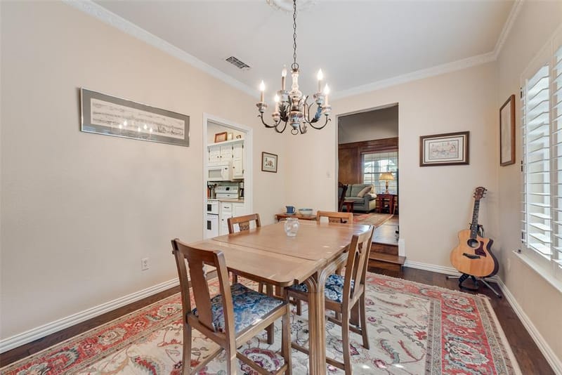 1719 Autumn Lane, Arlington TX 76012 - Photo 10