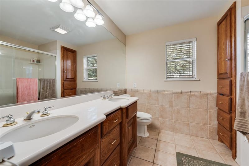 1719 Autumn Lane, Arlington TX 76012 - Photo 19