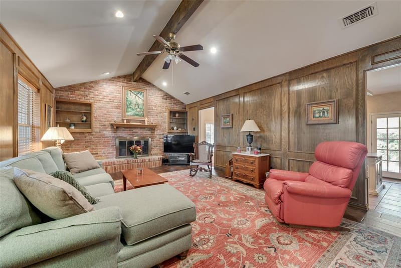 1719 Autumn Lane, Arlington TX 76012 - Photo 8