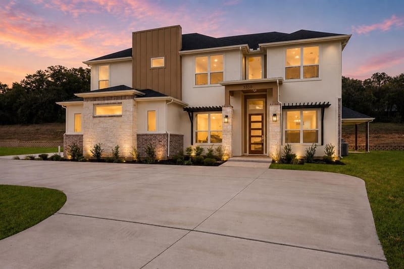 3300 Olympia Fields Drive, Burleson TX 76028 - Photo 2