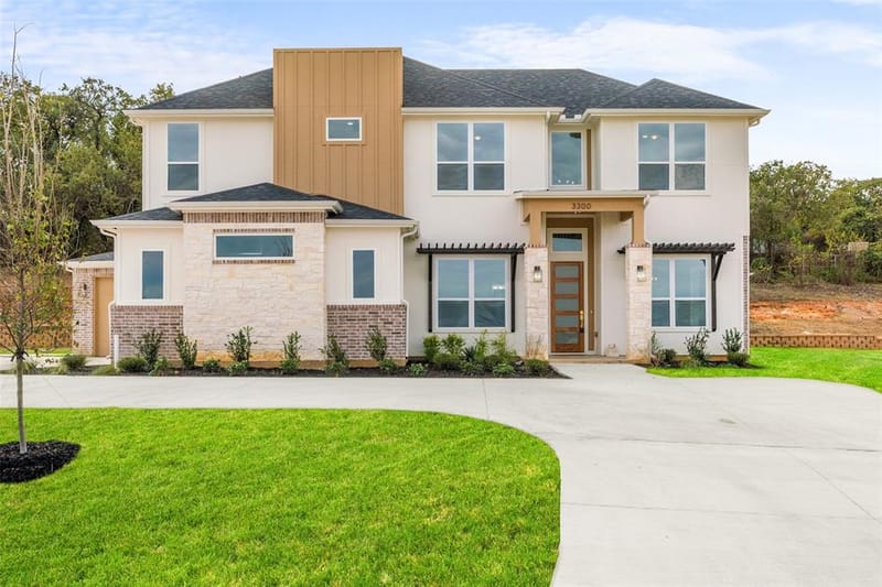 3300 Olympia Fields Drive, Burleson TX 76028 - Photo 3