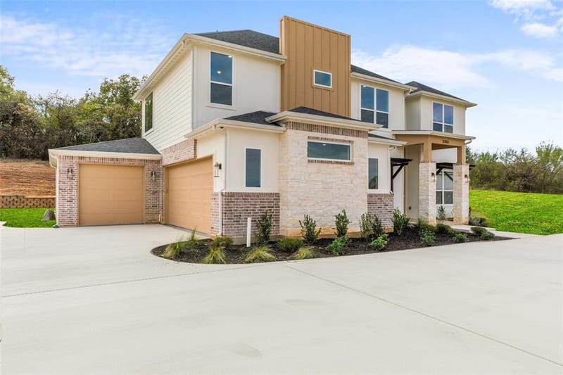 3300 Olympia Fields Drive, Burleson TX 76028 - Photo 4